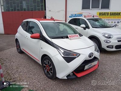 usata Toyota Aygo 1.0 VVT-i 72 CV 5 porte x-wave orange