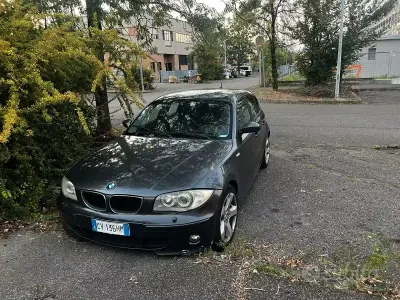 Usata BMW 120 163 CV (119 kW) 2005 Nero Utilitaria