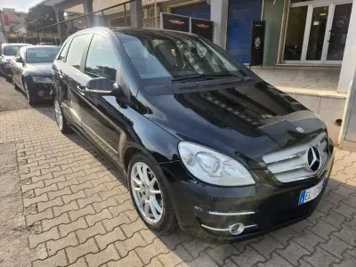 Usata Mercedes B180