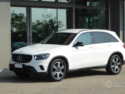 Usata Mercedes GLC200 163 CV (119 kW) 2020 Bianco SUV