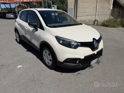 Usata Renault Captur 90 CV (66 kW) 2014 SUV