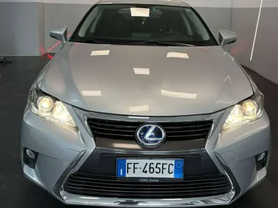 Usata Lexus CT200h Sport Line 136 CV (100 kW) 2016 Argento Berlina