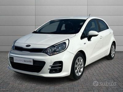 Usata Kia Rio Active 86 CV (63 kW) 2016 Bianco Utilitaria
