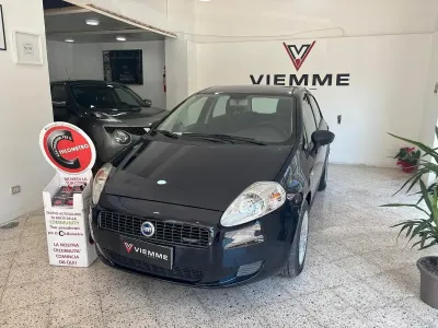 Usata Fiat Grande Punto 75 CV (55 kW) 2007 Blu Utilitaria