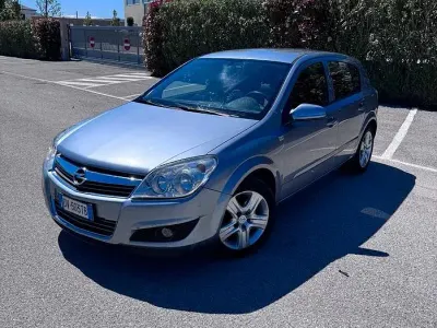Brugt Opel Astra 110 HK (80 kW) 2009 Grå Stationcar