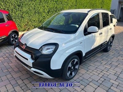 Ny Fiat Panda Cross Cross 69 HK (50 kW) 2025 Vit Halvkombi