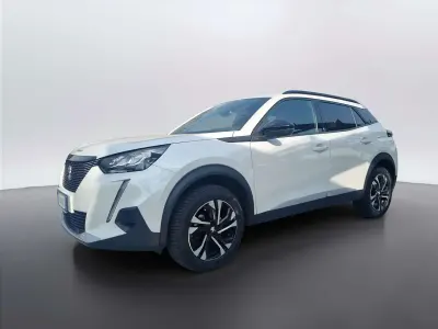 Usata Peugeot 2008 Allure 131 CV (96 kW) 2023 Bianco SUV