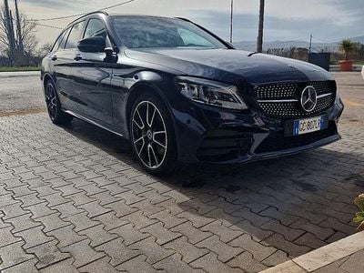 Usata Mercedes C300 Premium 245 CV (180 kW) 2021 Blu/azzurro Station wagon