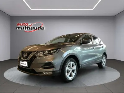 Usata Nissan Qashqai Acenta 110 CV (80 kW) 2018 Grigio SUV