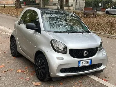 Usata Smart ForTwo Coupé 71 CV (52 kW) 2016 Grigio Coupé