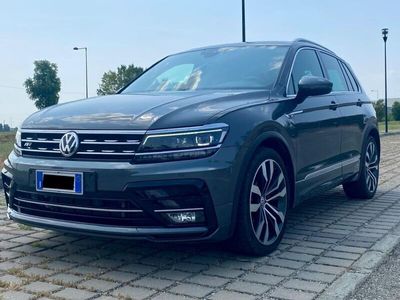 usata VW Tiguan 2.0 TDI Auto full optional,Tenuta sempre in Box,tagliandi certificati,non fumatore.