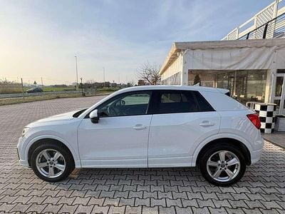 Begagnad Audi Q2 Sport 116 HK (85 kW) 2017 Vit SUV