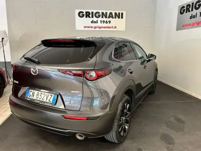 Usata Mazda CX-30 186 CV (136 kW) 2023 Machine gray m SUV