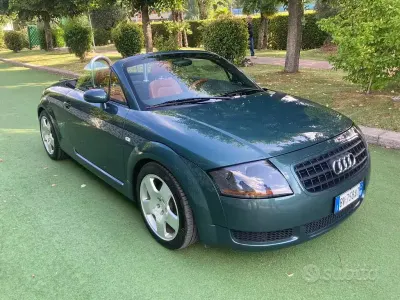 Usata Audi TT Roadster 150 CV (110 kW) 2001 Verde Cabrio