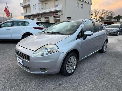 Usata Fiat Grande Punto Dynamic 77 CV (56 kW) 2009 Argento Utilitaria