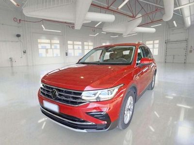 Usata VW Tiguan Elegance 150 CV (110 kW) 2023 Rosso shiraz SUV