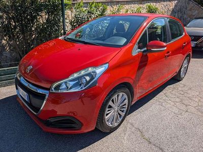 Usata Peugeot 208 Active 83 CV (61 kW) 2019 Rosso Utilitaria