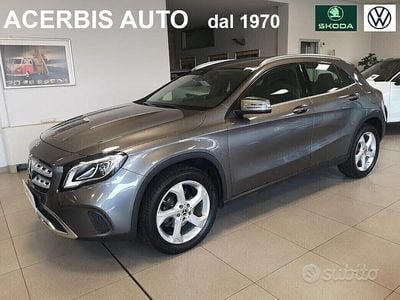 Usata Mercedes GLA200 135 CV (99 kW) 2018 Grigio SUV