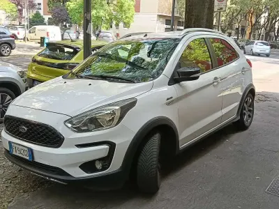 Usata Ford Ka Active 86 CV (63 kW) 2019 Bianco Berlina