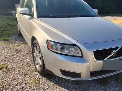 Usata Volvo V50 109 CV (80 kW) 2008 Grigio Station wagon