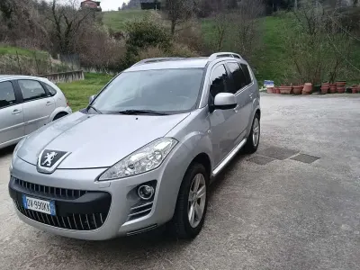 Usata Peugeot 4007 156 CV (114 kW) 2010 Grigio SUV