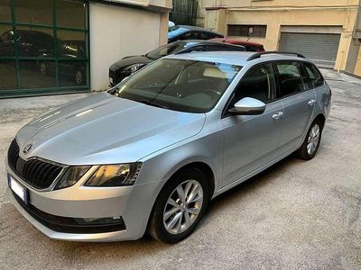 Usata Skoda Octavia G-TEC Ambition 110 CV (80 kW) 2018 Argento Station wagon