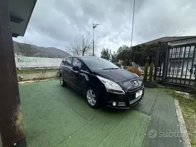 Usata Peugeot 5008
