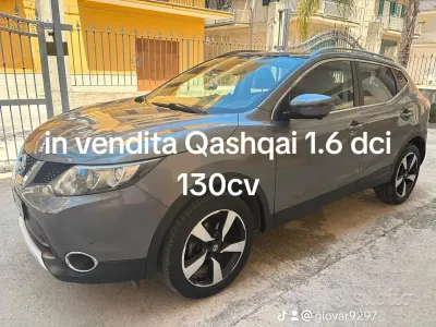 Usata Nissan Qashqai 130 CV (95 kW) 2015 Grigio SUV