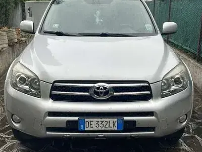 Usata Toyota RAV4 Luxury 177 CV (130 kW) 2007 SUV