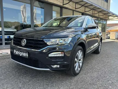 Usata VW T-Roc Style 116 CV (85 kW) 2019 Grigio urano SUV