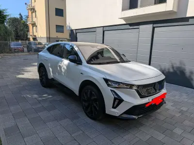 Usata Renault Rafale Esprit Alpine 199 CV (146 kW) 2024 SUV