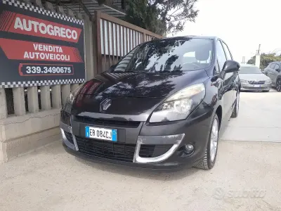 Usata Renault Scenic E-Tech Dynamique 110 CV (80 kW) 2010 Nero Monovolume