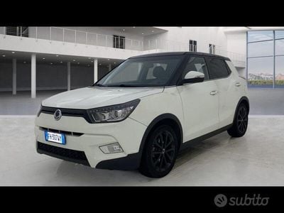 Usata Ssangyong (KGM) Tivoli 128 CV (94 kW) 2017 Bianco metallizzato SUV