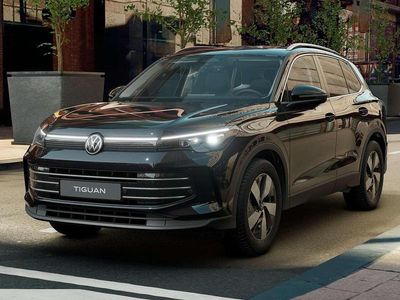 Nuova VW Tiguan Elegance 150 CV (110 kW) 2025 Grenadill black metallizzato SUV