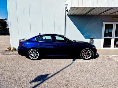 Usata Alfa Romeo Giulia 150 CV (110 kW) 2018 Blu Berlina