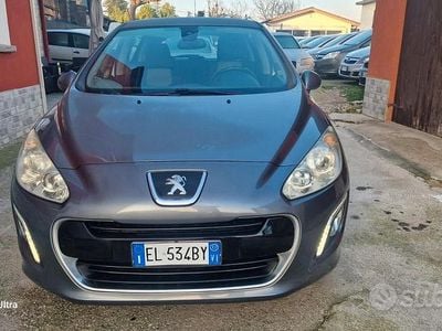 Usata Peugeot 308 Active 120 CV (88 kW) 2011 Grigio Berlina