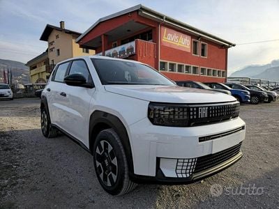 Nuova Fiat Grande Panda La Prima 110 CV (80 kW) 2025 Bianco Utilitaria