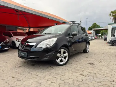 Begagnad Opel Meriva Cosmo 120 HK (88 kW) 2011 Svart Minibuss