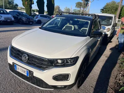 Usata VW T-Roc Advance 150 CV (110 kW) 2019 Bianco SUV