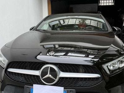Usata Mercedes A180 136 CV (100 kW) 2019 Nero Berlina