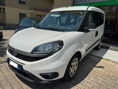 Usata Fiat Doblò Pop Star 95 CV (69 kW) 2018 Bianco Monovolume