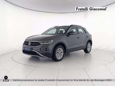 Usata VW T-Roc Life 150 CV (110 kW) 2024 Indium grey metallizzato nero SUV