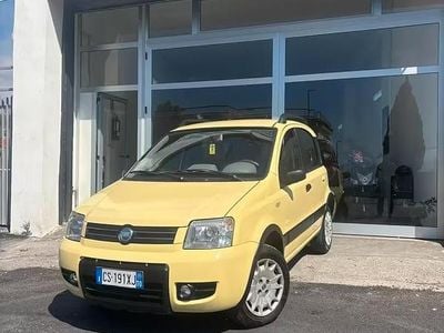 Usata Fiat Panda 4x4 Climbing 60 CV (44 kW) 2005 Giallo Utilitaria