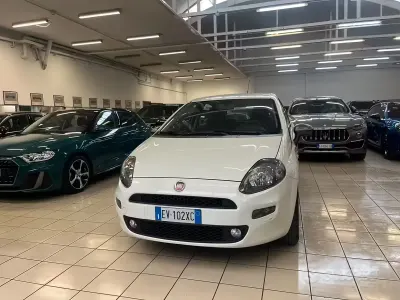 Second-hand Fiat Punto Street 69 CP (50 kW) 2014 Alb Hatchback