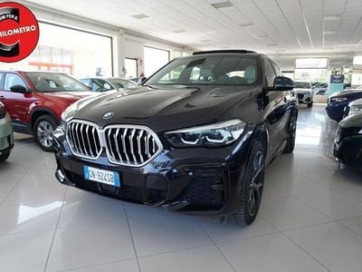 Begagnad BMW X6 M Sport 333 HK (244 kW) 2023 Blå SUV