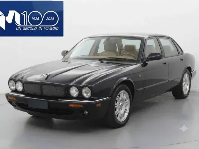 Usata Jaguar XJ Sovereign 207 CV (152 kW) 2006 Nero Berlina