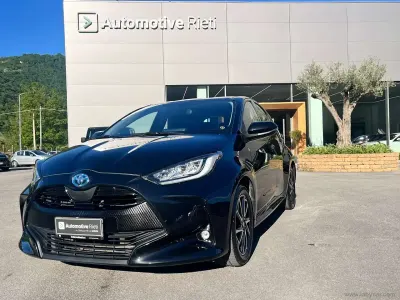 Usata Toyota Yaris Hybrid Trend 92 CV (67 kW) 2022 Nero Berlina