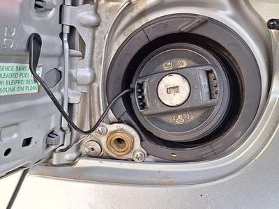 Usata Peugeot 107 68 CV (50 kW) 2008 Utilitaria