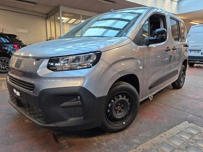 Nuova Fiat Doblò 130 CV (95 kW) 2025 Blu Monovolume