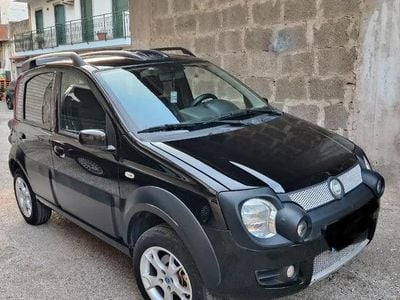 Usado Fiat Panda 4x4 69 CV (50 kW) 2006 Negro Utilitario